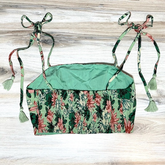 Lost + Wander Pink and Green Floral Cropped Camisole Size Medium - Picture 2 of 4